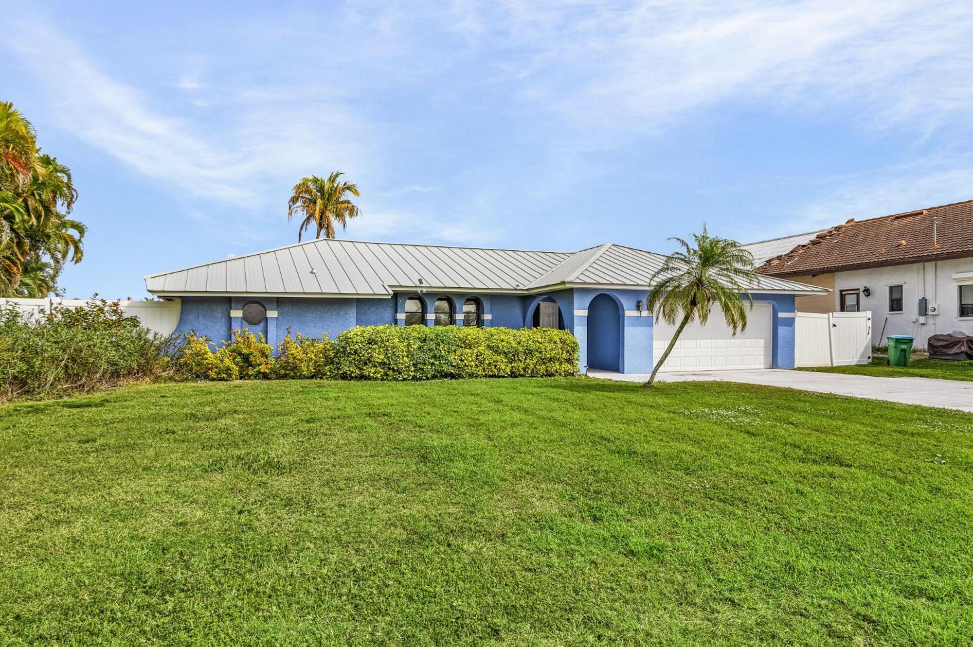 Canal-Front Oasis With Dock And Kayaks In Cape Coral! מראה חיצוני תמונה