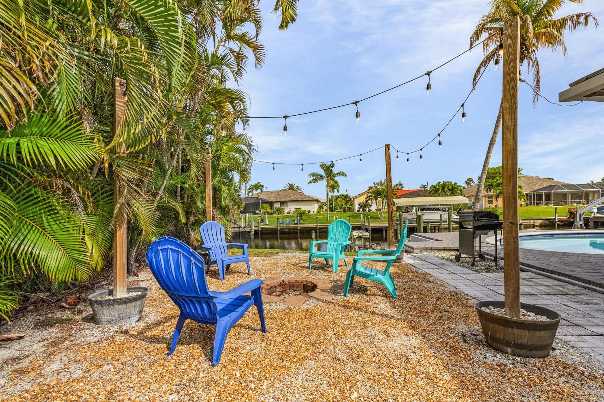 Canal-Front Oasis With Dock And Kayaks In Cape Coral! מראה חיצוני תמונה